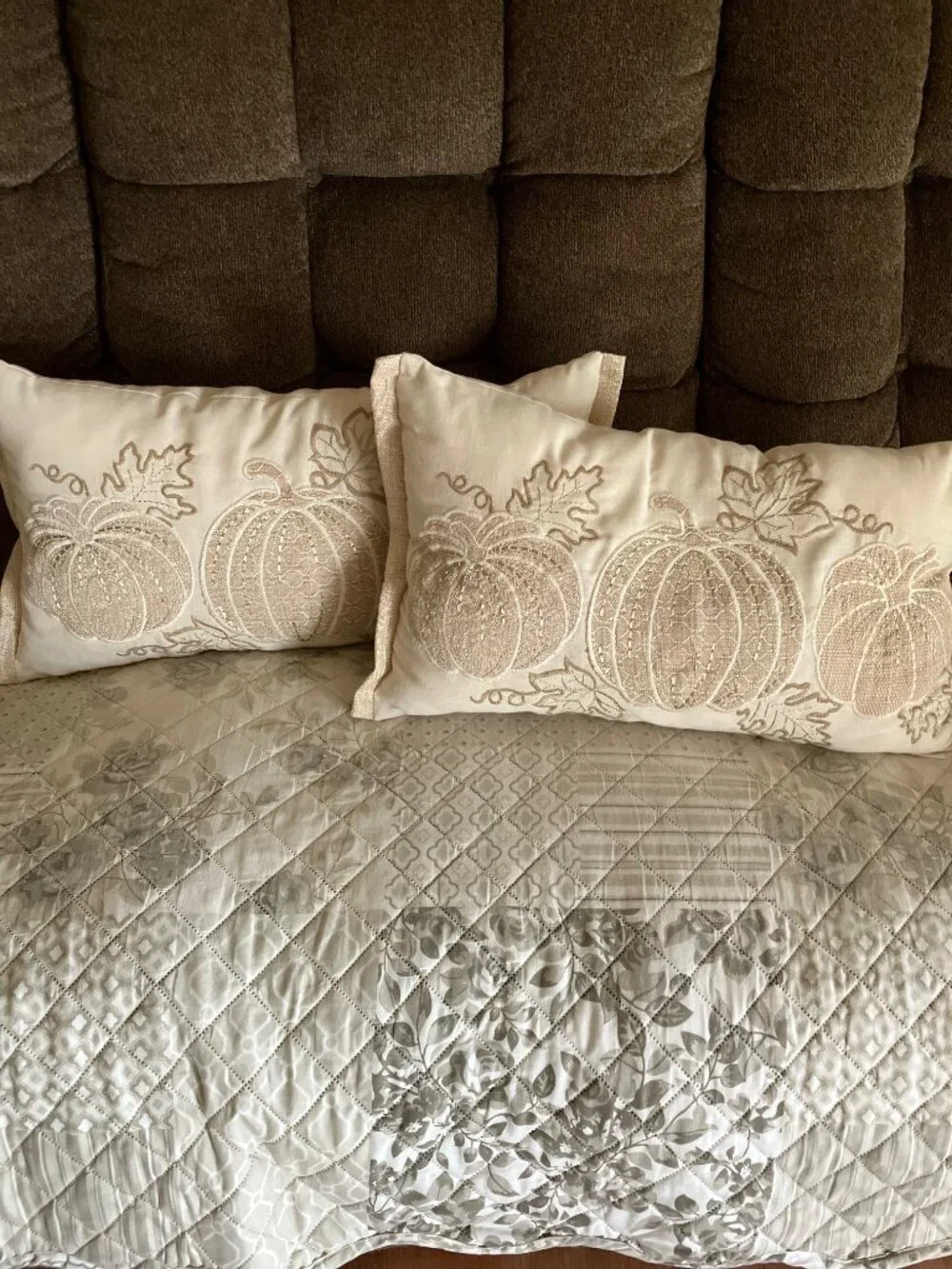 Lumbar Accent Pillows 